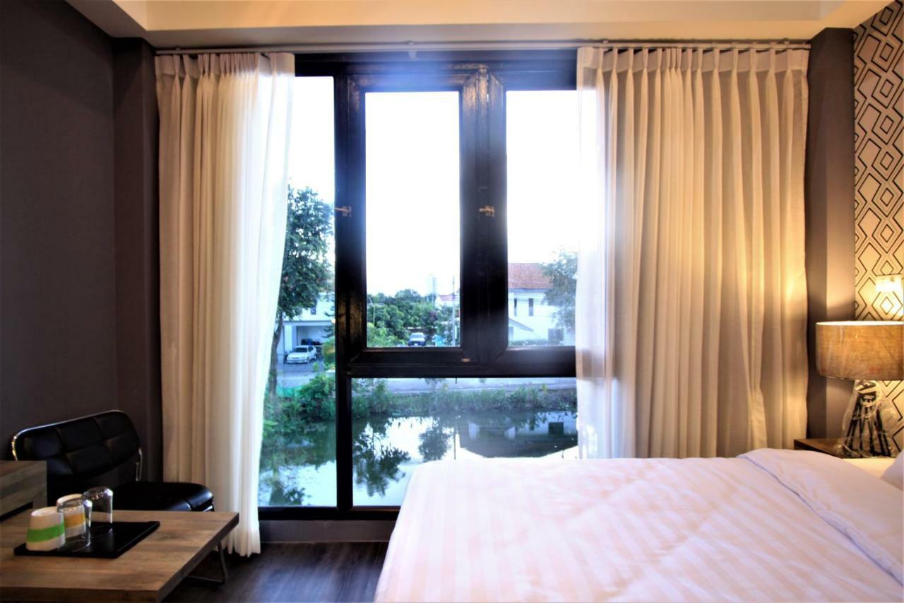 The Nichehome Waterside Living Chiang Mai Eksteriør billede